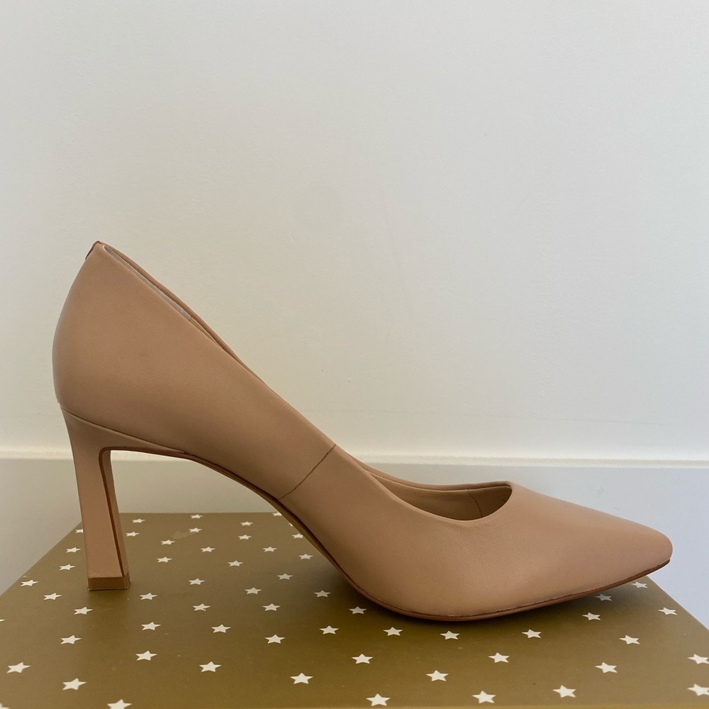 Vince Camuto nude heel